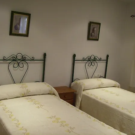 Hotel Delphos Moraleja