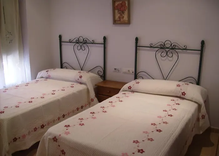 Отель Delphos 2*